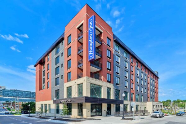Hampton Inn Med Center 5